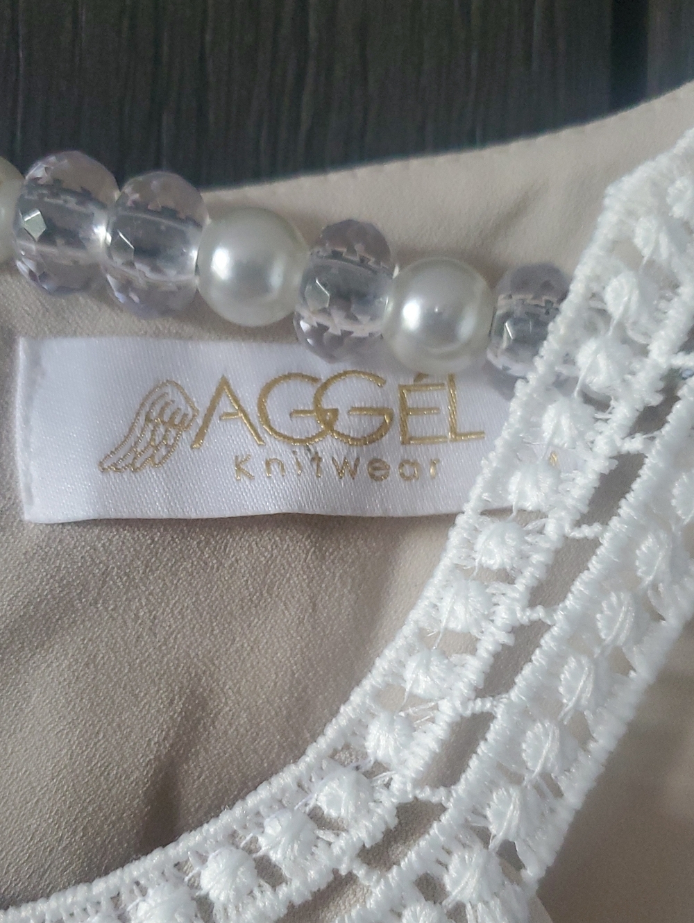 Aggel - Picture 2 of 4